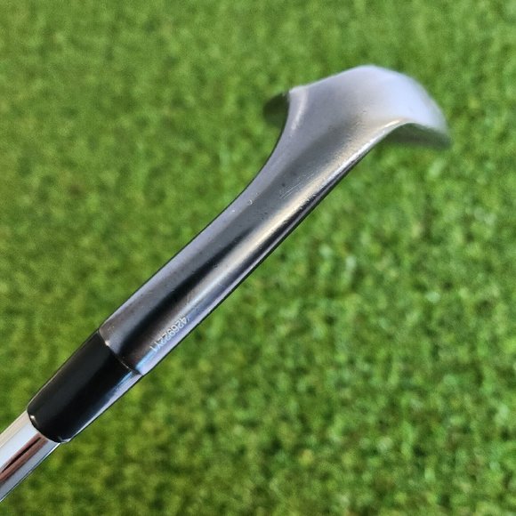 Cleveland RTX ZipCore Black Lob Wedge 58 Mid 10 Right Steel Shaft R-Flex 33.5 in - Picture 6 of 16